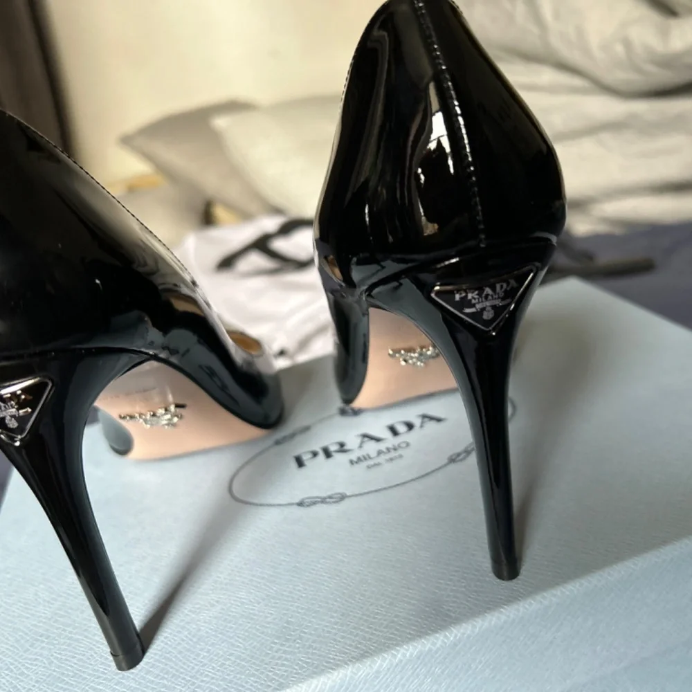 Prada Shoes - Picture 2 of 4